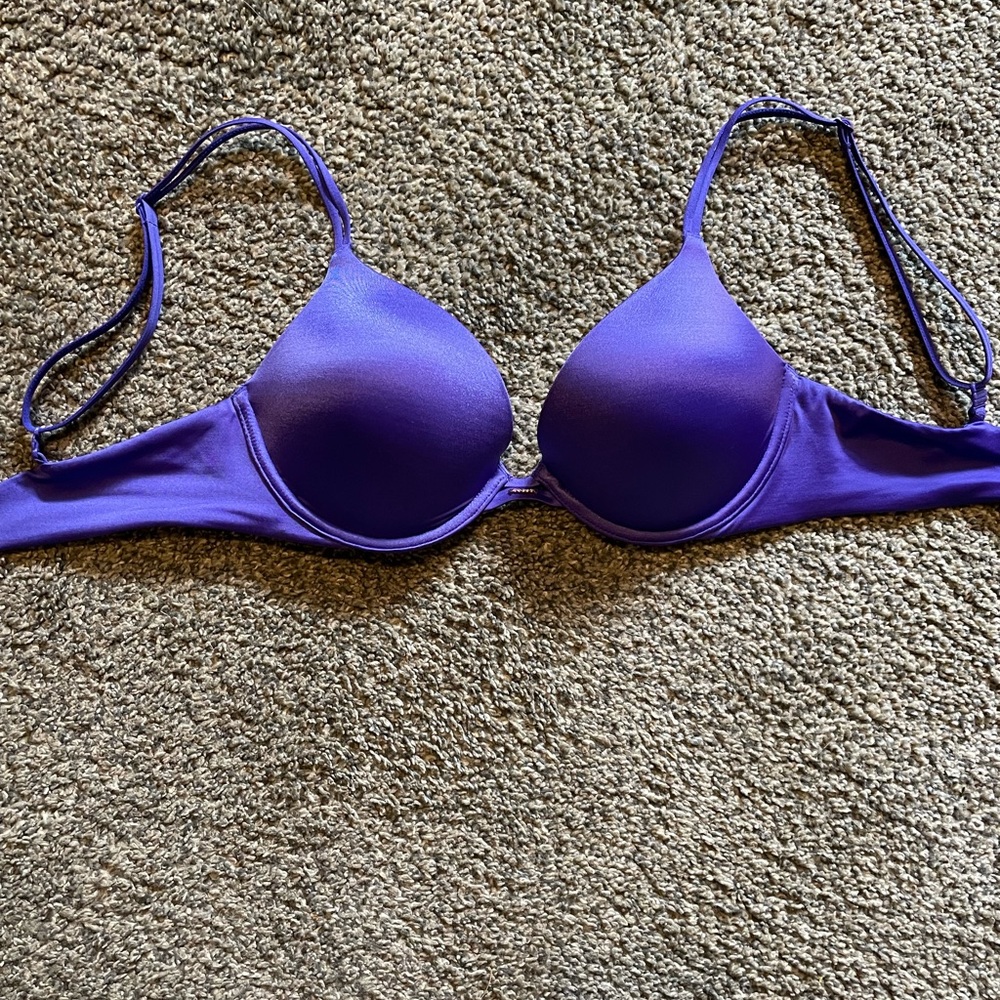 Victoria’s Secret Very Sexy push-up bra